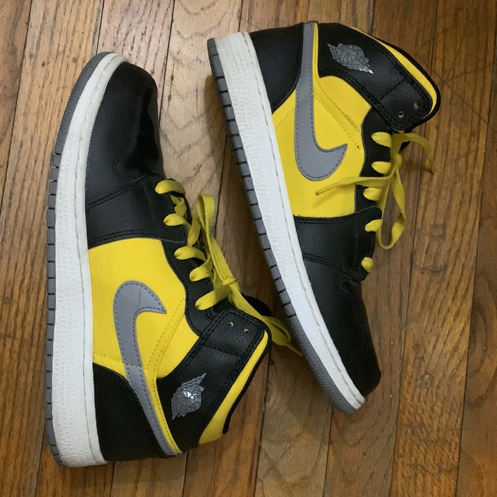 Air Jordan 1 - Picture 3 of 5